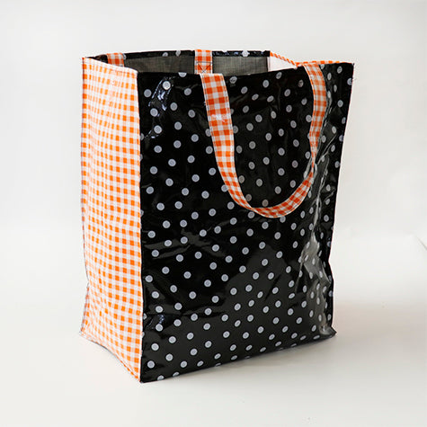 Oilcloth Trick or Treat Bags for Halloween!